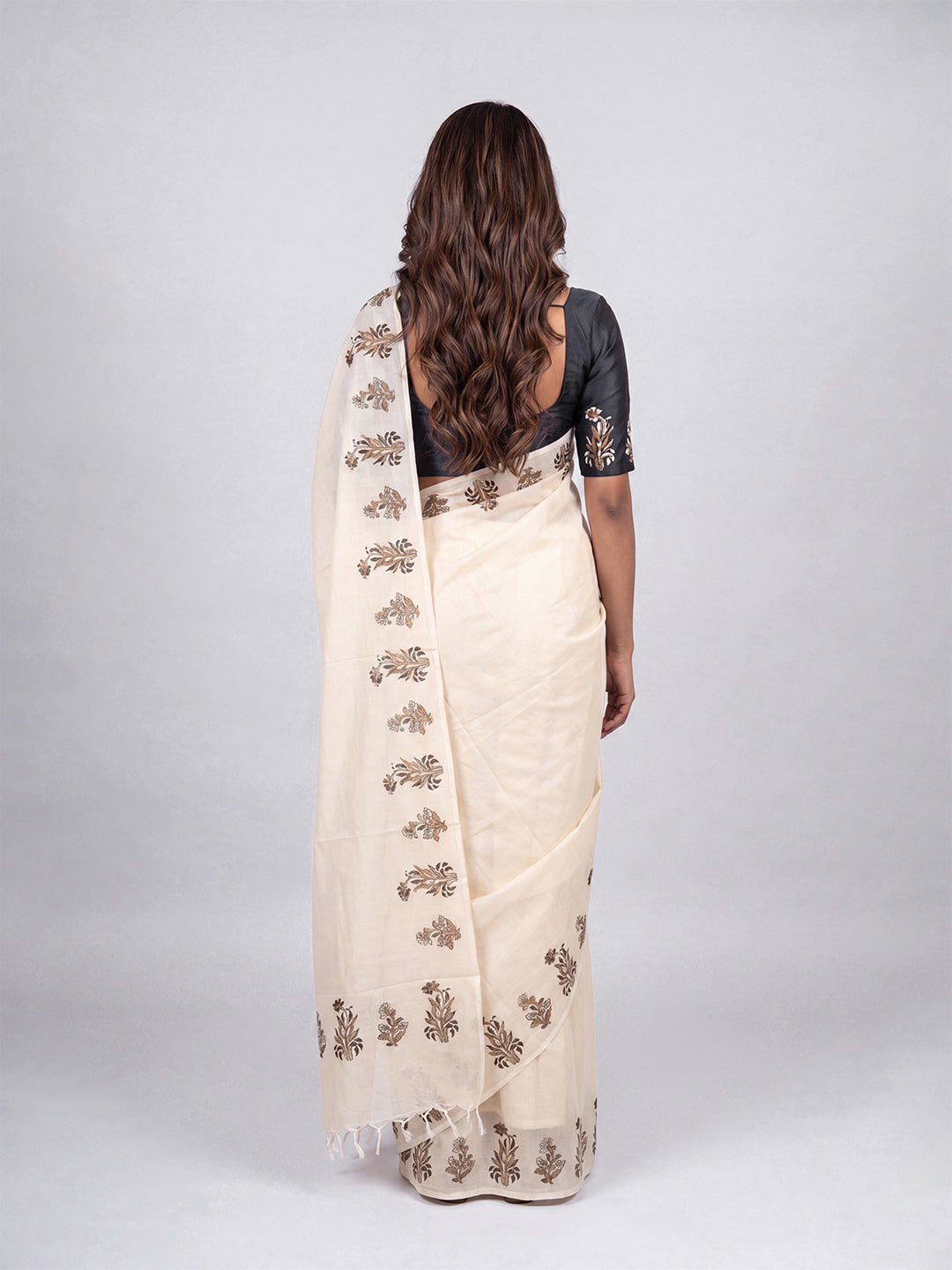 Women Pure Cotton Off White Saree PCS264