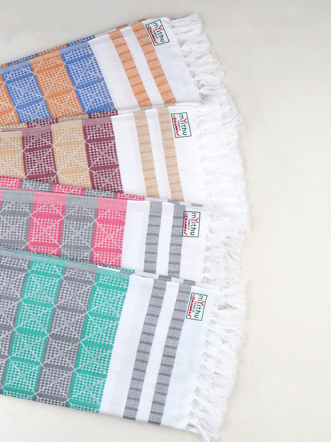 100% Cotton Bath Towel with Assorted Colours Marvel D2
