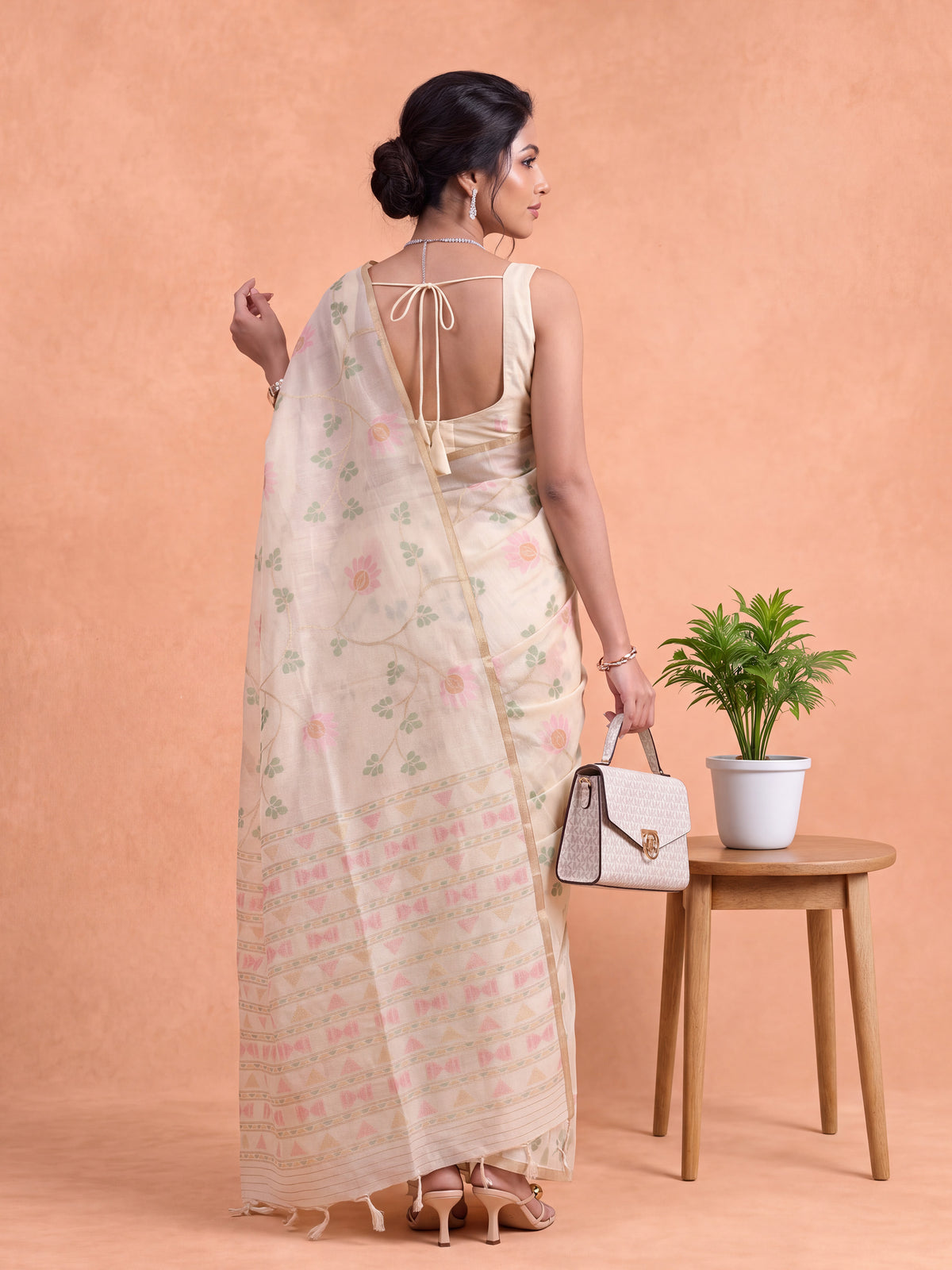 Women Spun Poly Beige Saree SP25