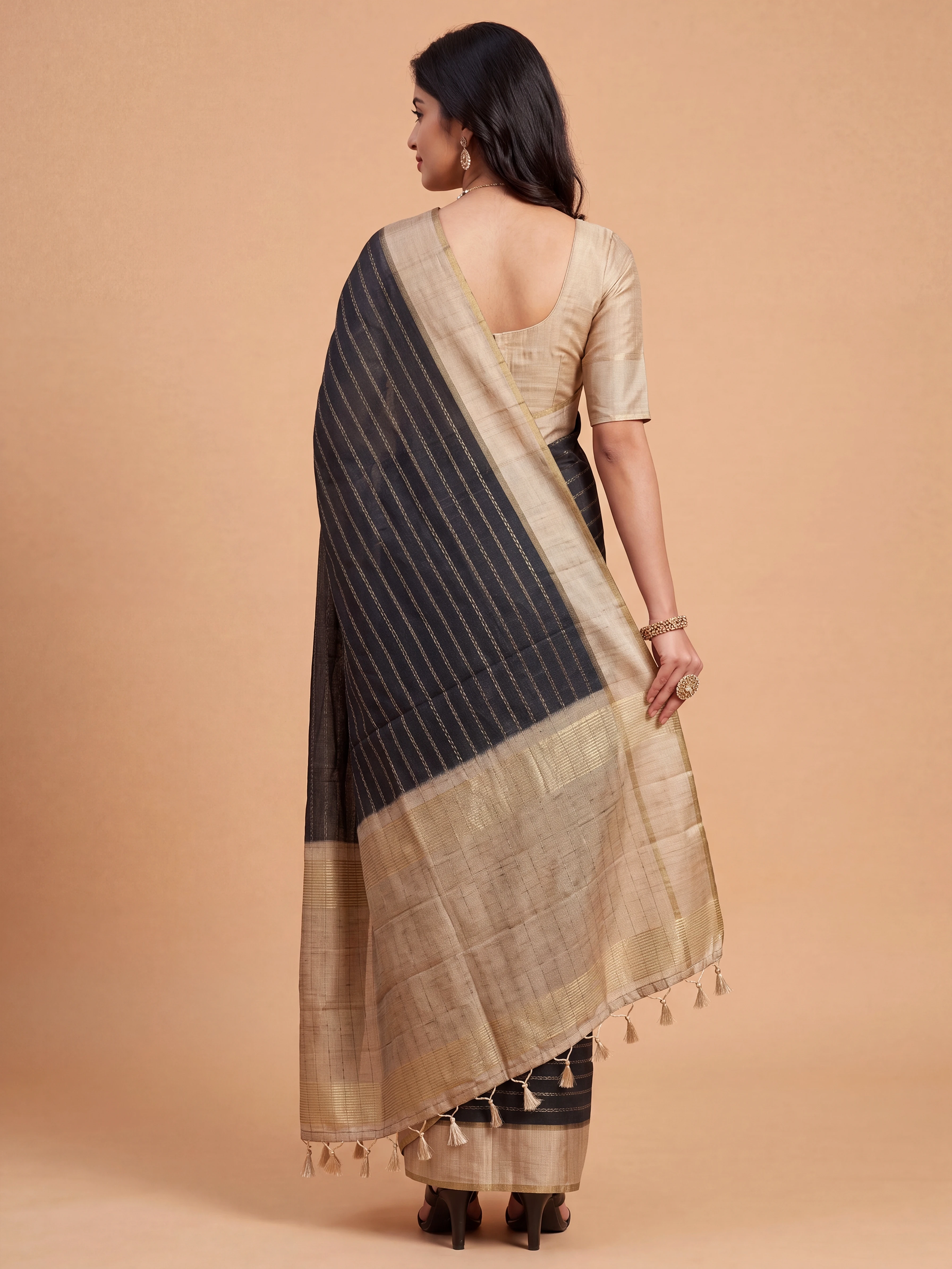 Women Semi Tussar Grey Saree ST334