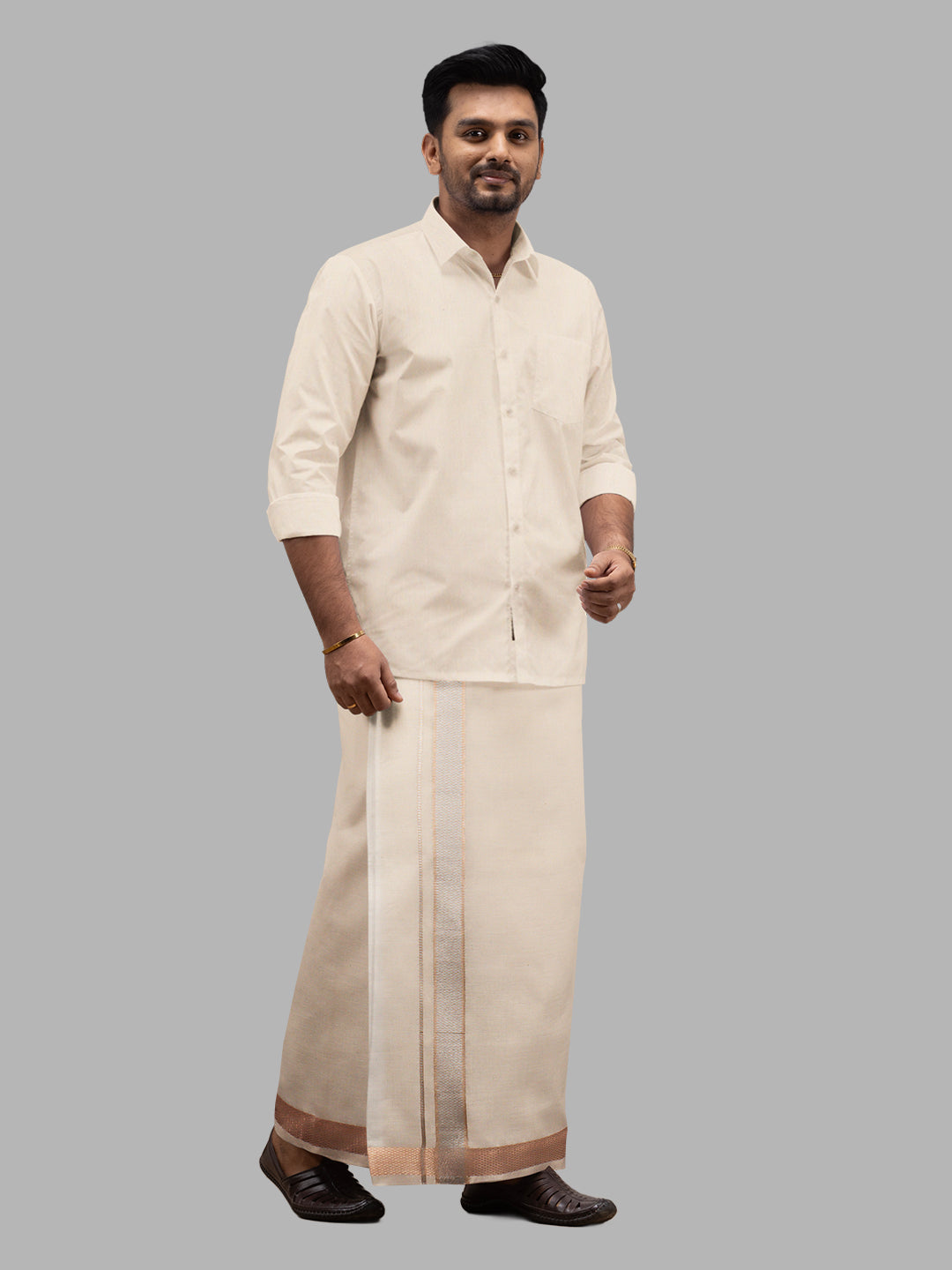 Men Tissue with Gold Fancy Border Single Layer Dhoti