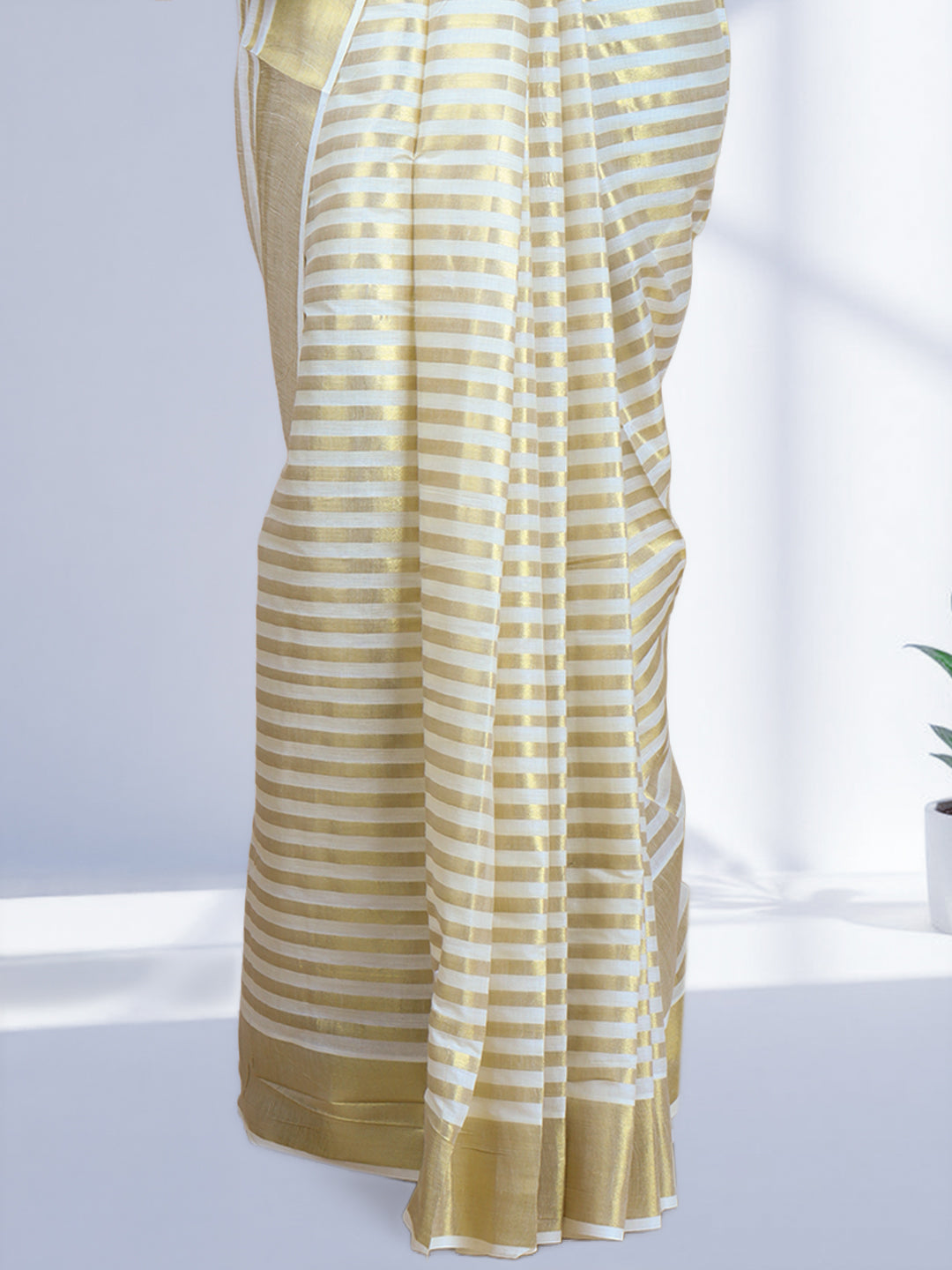 Women Traditional Kerala Cream with Gold Saree KS206