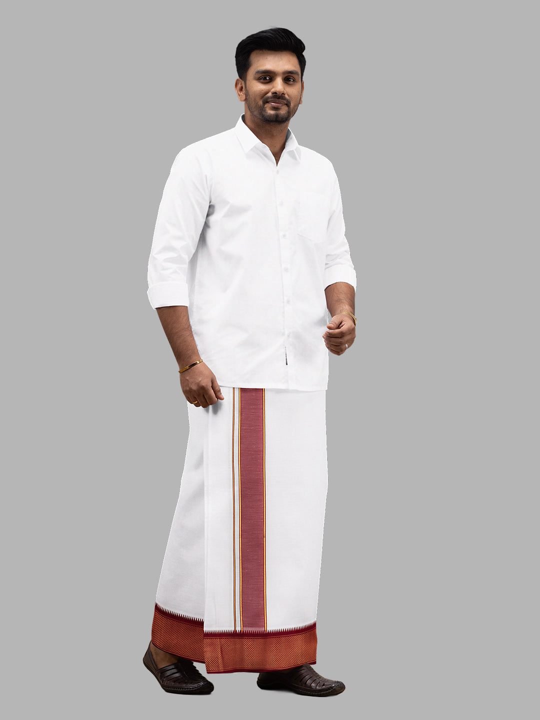Men Cotton Blend Single Layer White Dhoti with Mayilkhan Border Kalki(4 Way Dhoti)