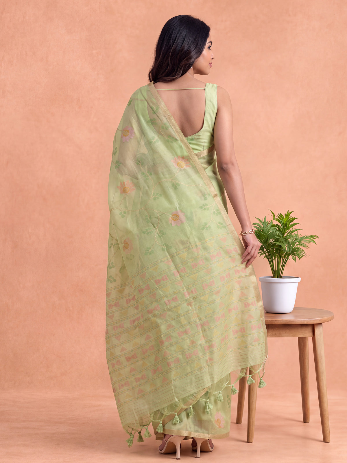 Women Spun Poly Green Saree SP26