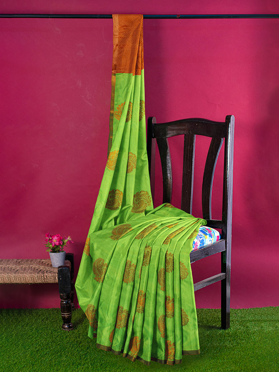 Women Semi Soft Silk Green Saree SS38-Full view