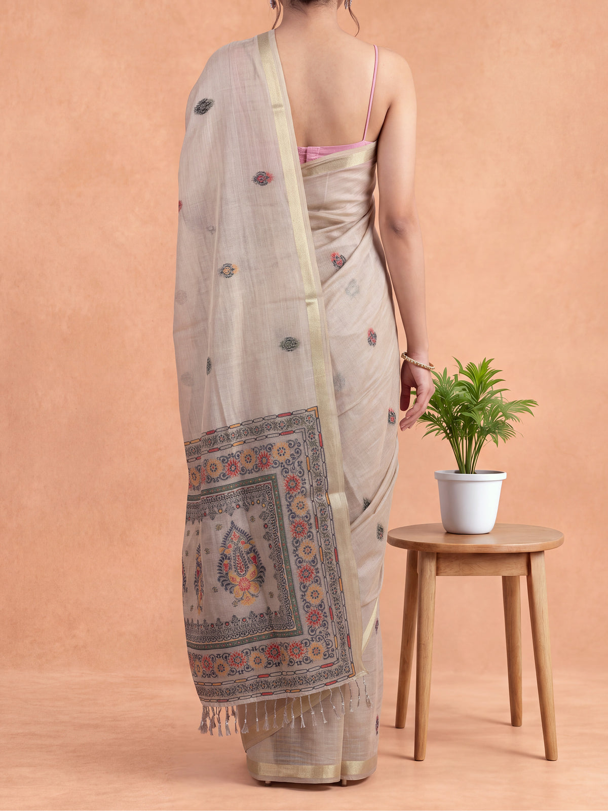 Women Spun Poly Light Brown Floral Printed Saree SP28