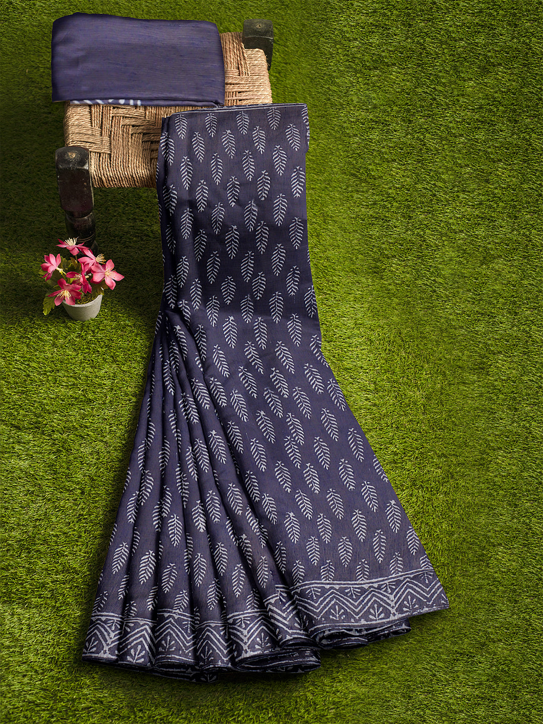 Women Navy Semi Tussar Printed Saree ST305