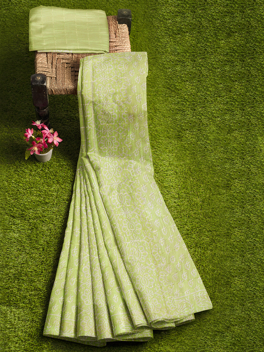Women Light Yellow Semi Linen Saree SL231