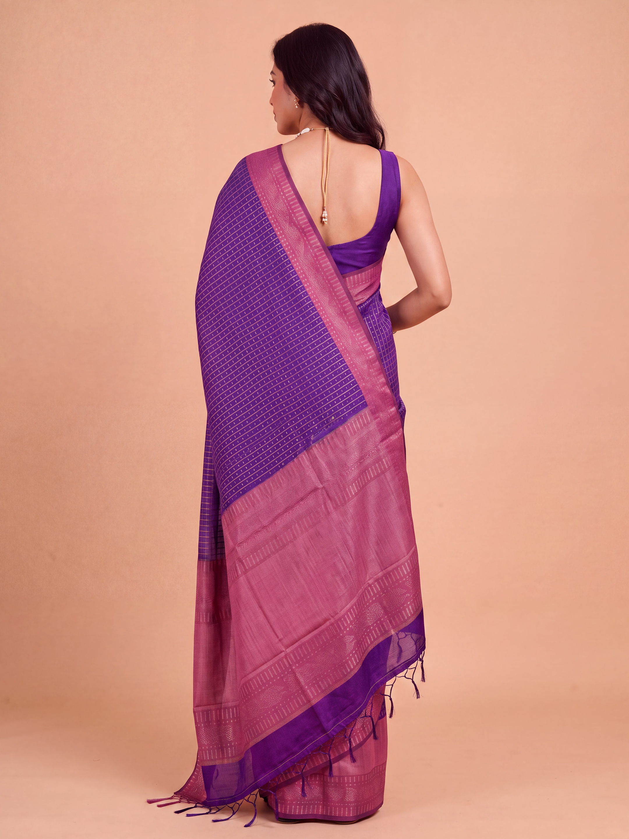 Women Semi Linen Violet Checked Fancy Saree SL260