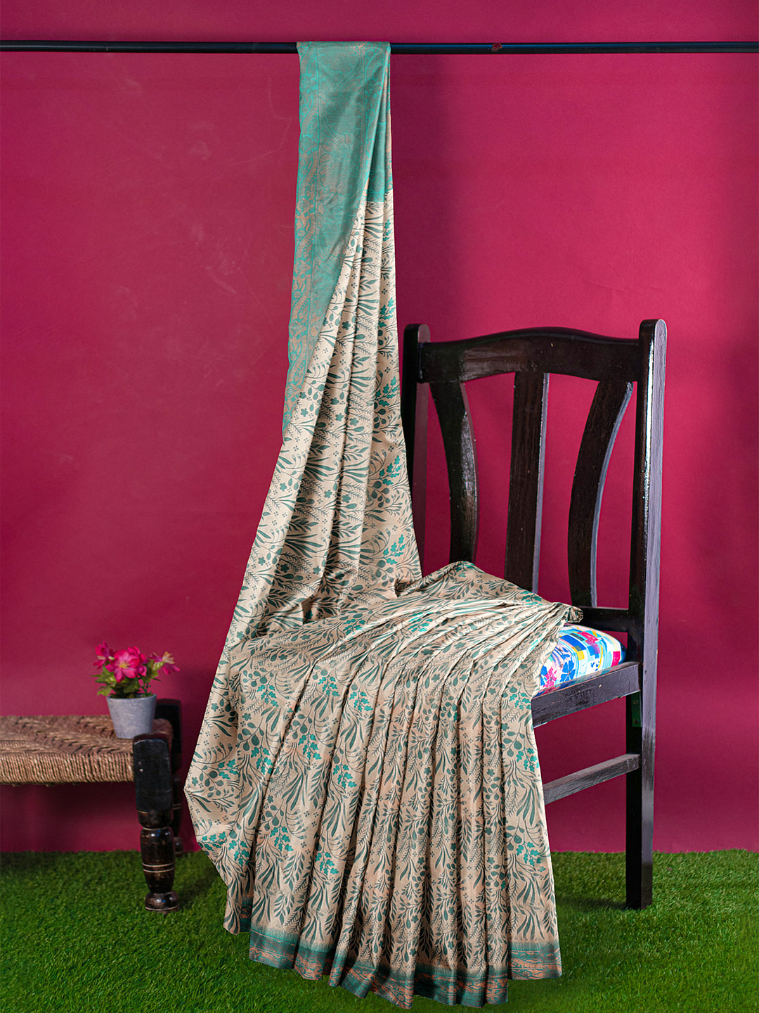Women Peach Art Silk Printed Saree ASS60