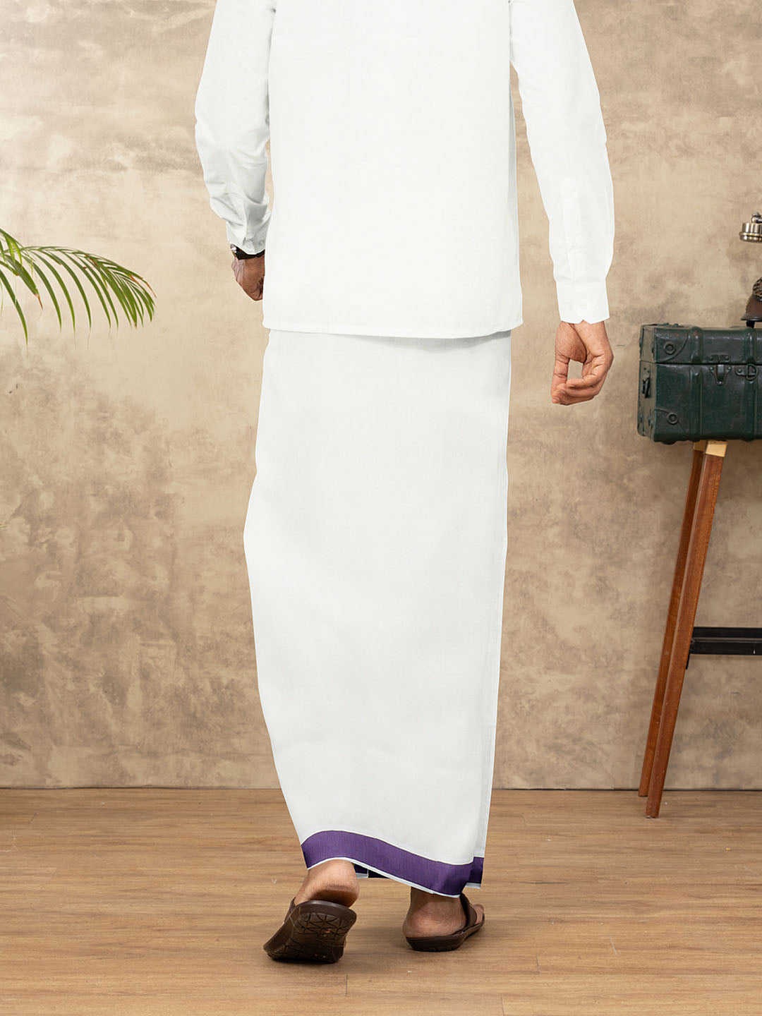 Men Kora Cotton Single Layer Dhoti with Violet Border HKS05