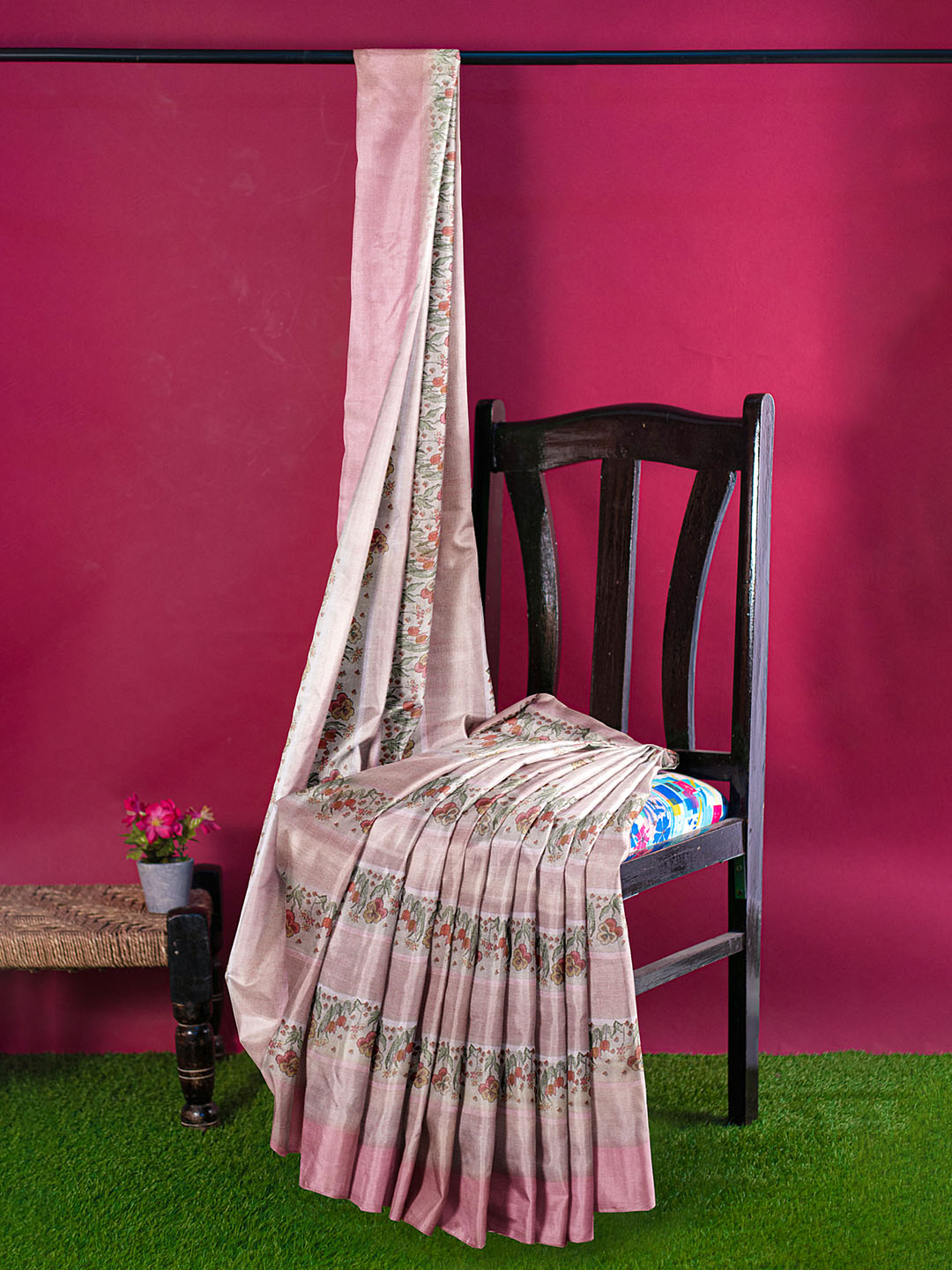 Women Pink Semi Tussar Printed Saree ST284