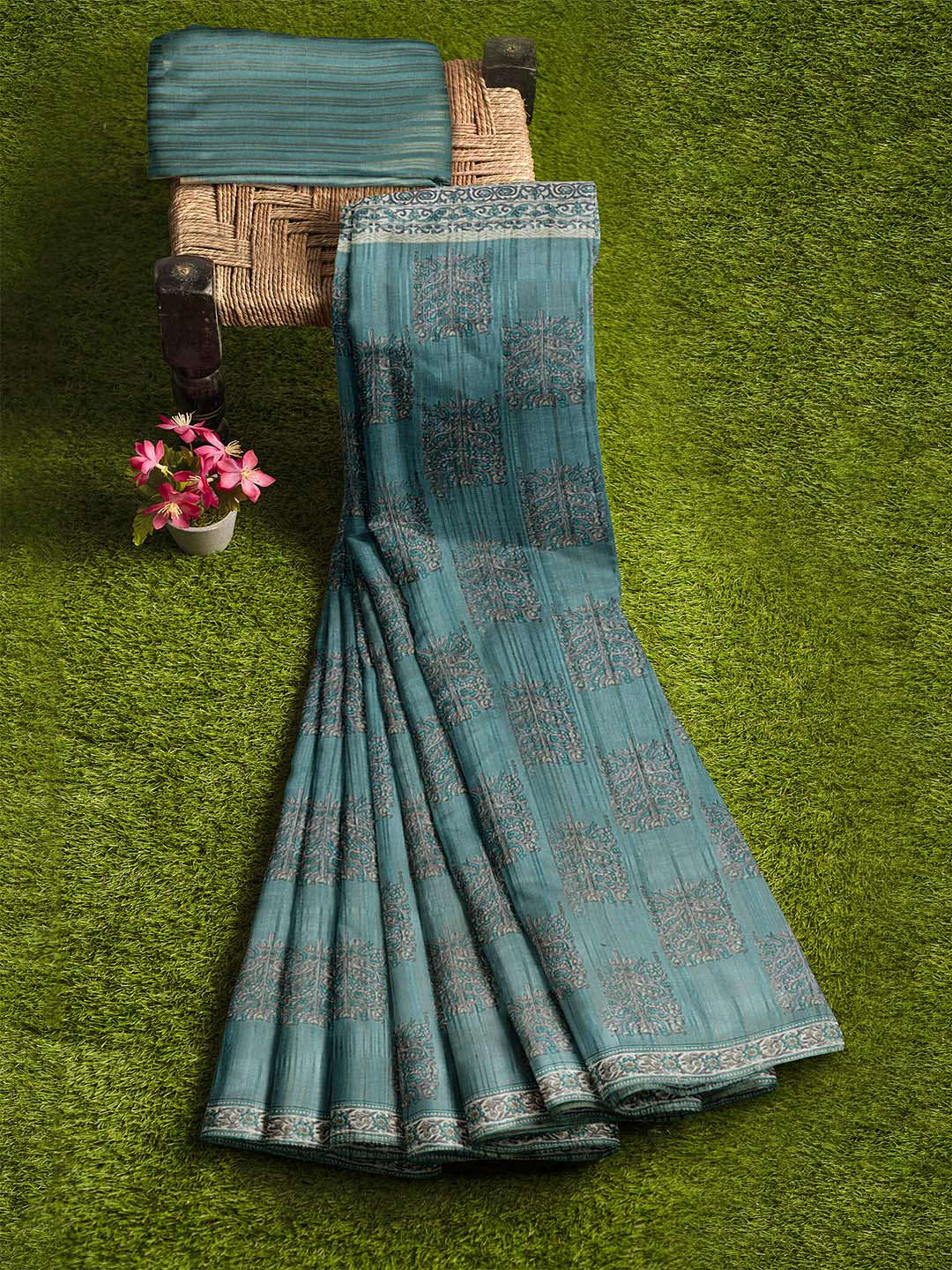 Women Jungle Green Semi Tussar Printed Saree ST294