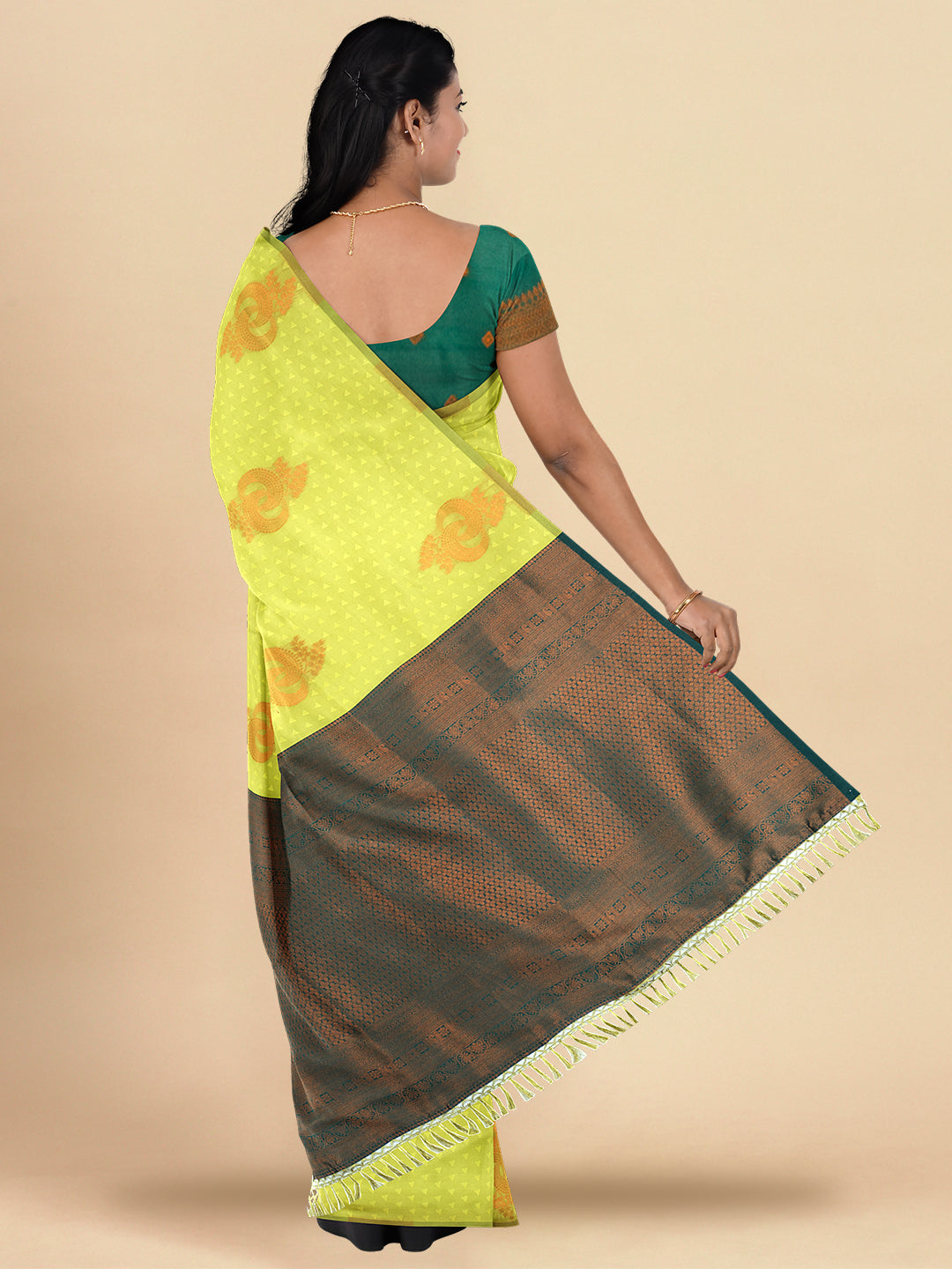 Women Pista Green Colour Stylish Art Silk Fancy Jari Border Saree SS99