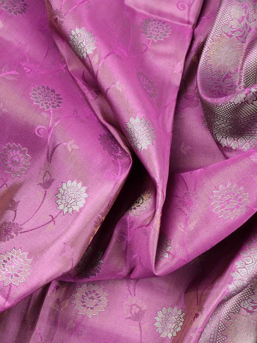 Women Stylish Flower Design Semi Silk Lavender Saree with Jari Border SS77-close view