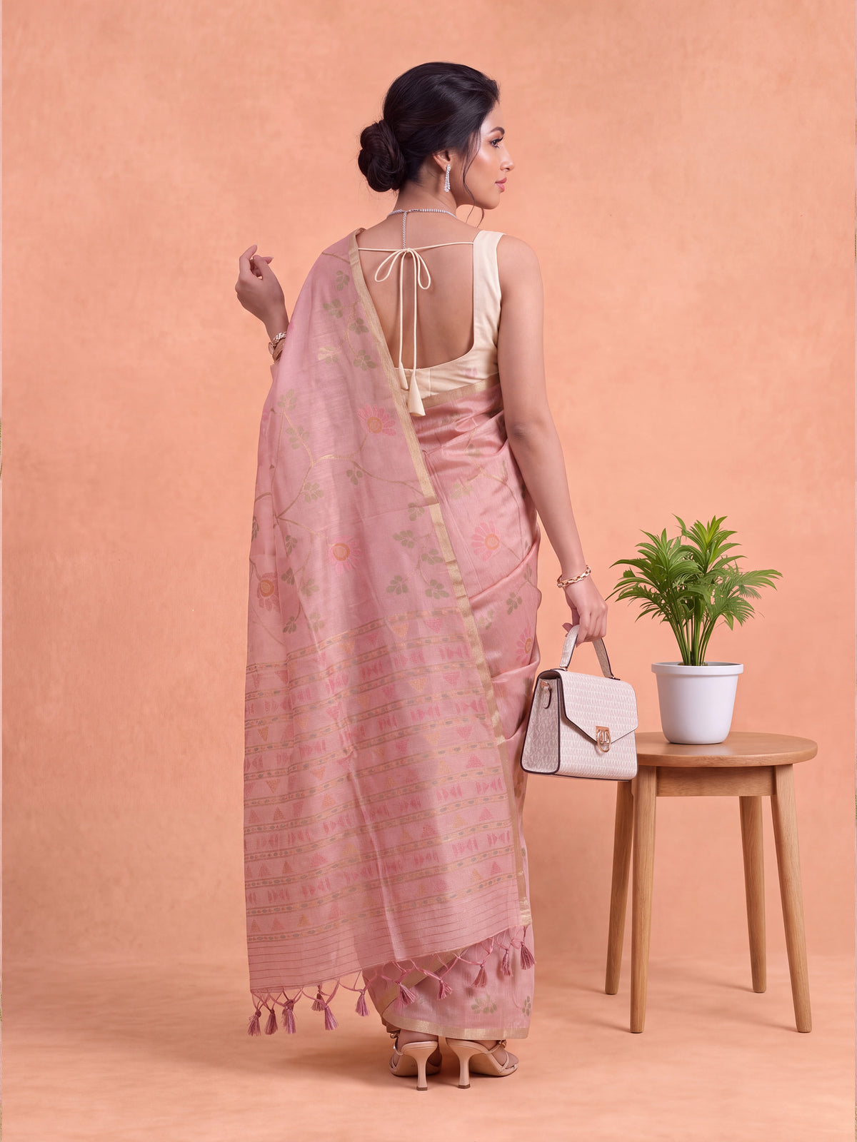 Women Spun Poly Pink Saree SP24