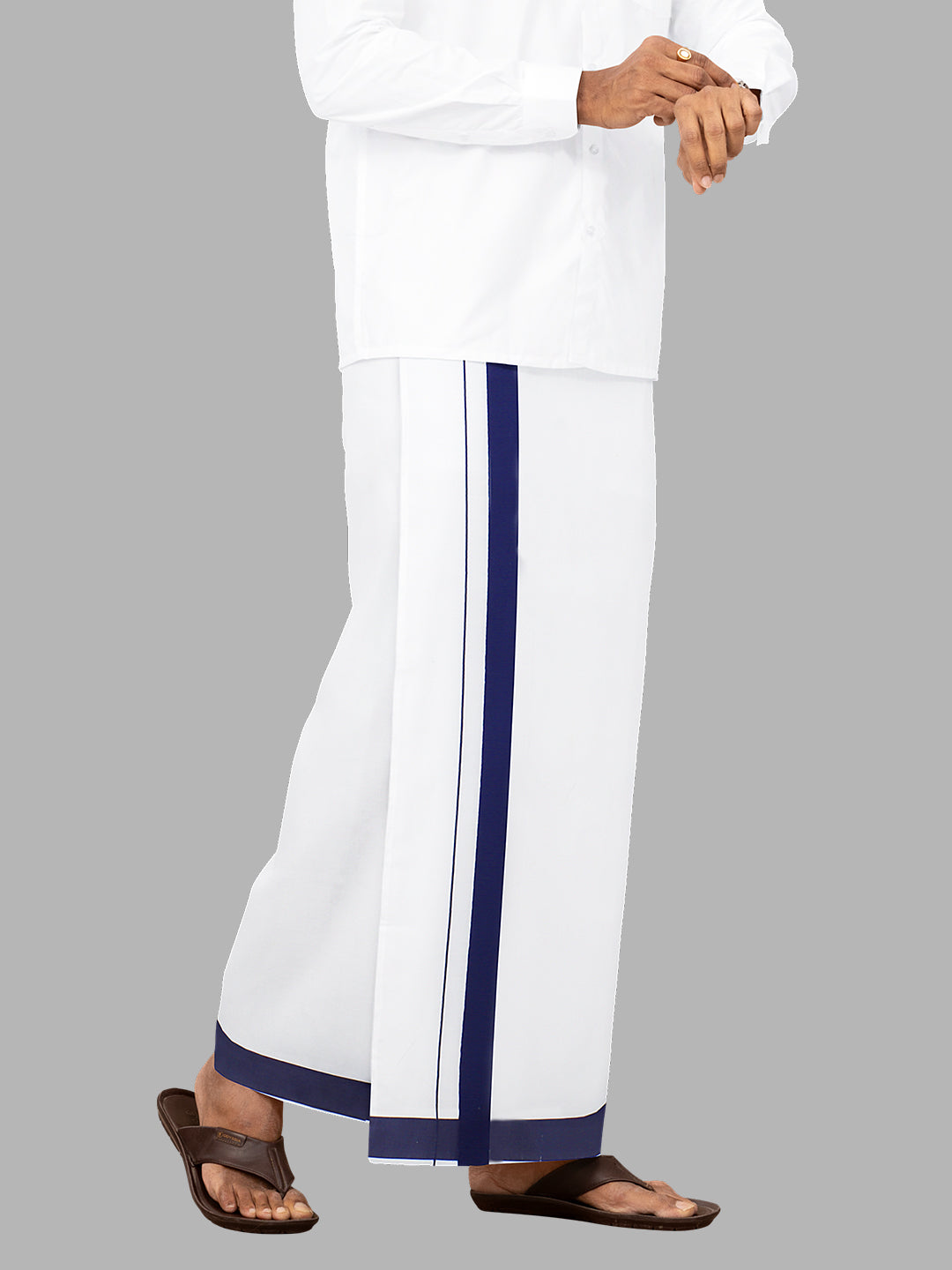 Men Navy Border Single Layer Adjustable Pocket Dhoti GACS10