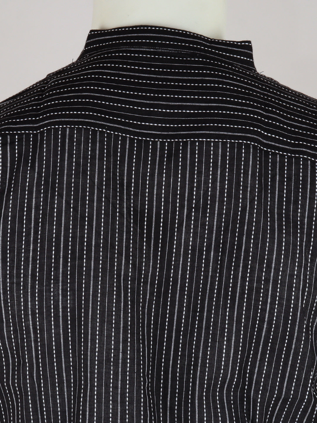 Men Cotton Short Length Stripes Pocket Kurta Black RJ26