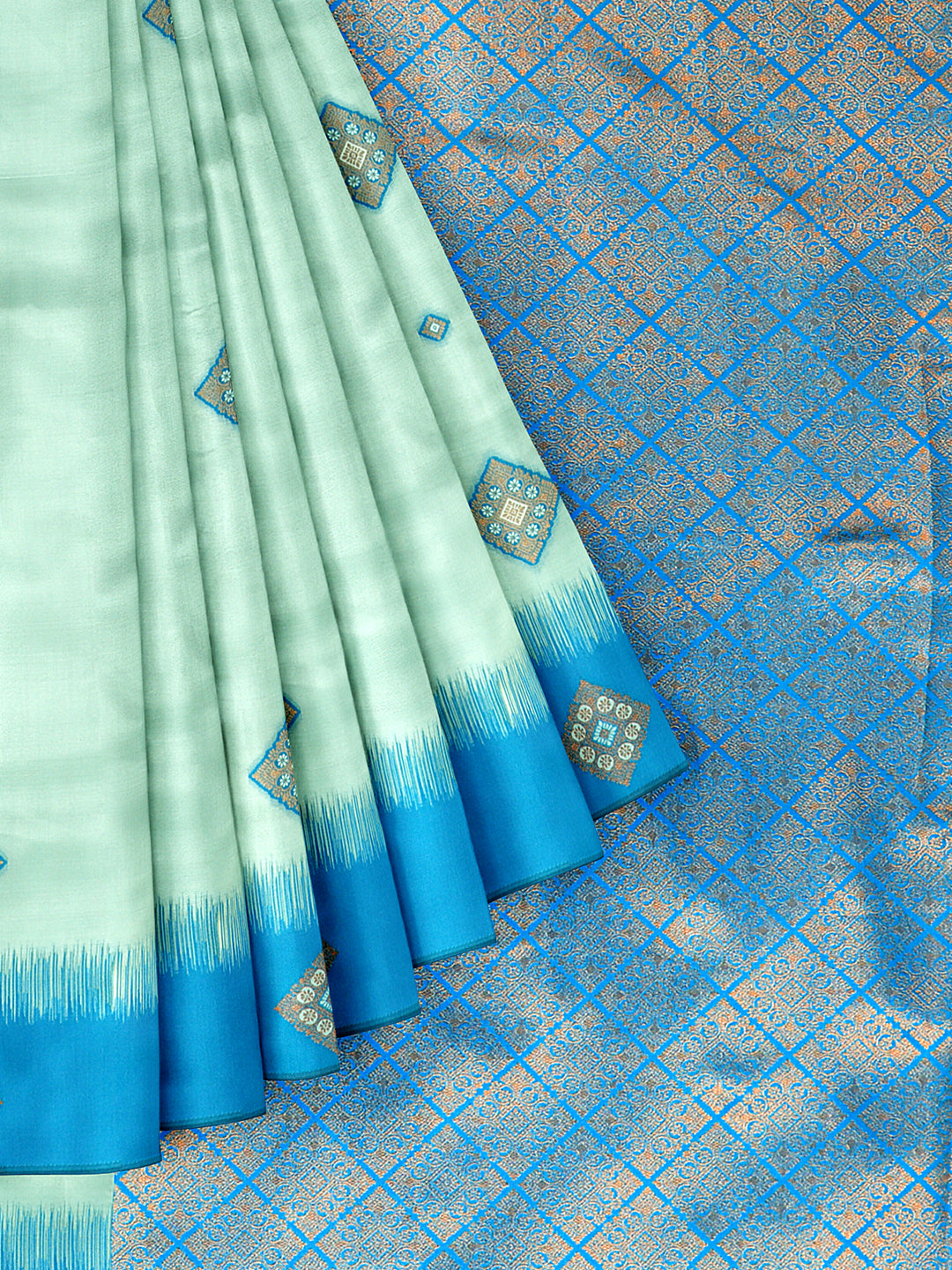 Women Stylish Semi Silk Blue Saree SS89