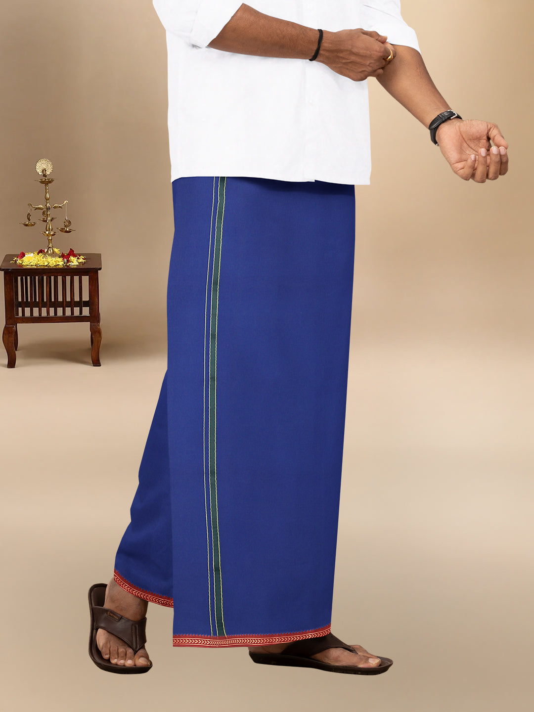 Men 100% Cotton Single Layer Blue Dhoti with Mayilkhan Border Slokam (4 Way Dhoti )