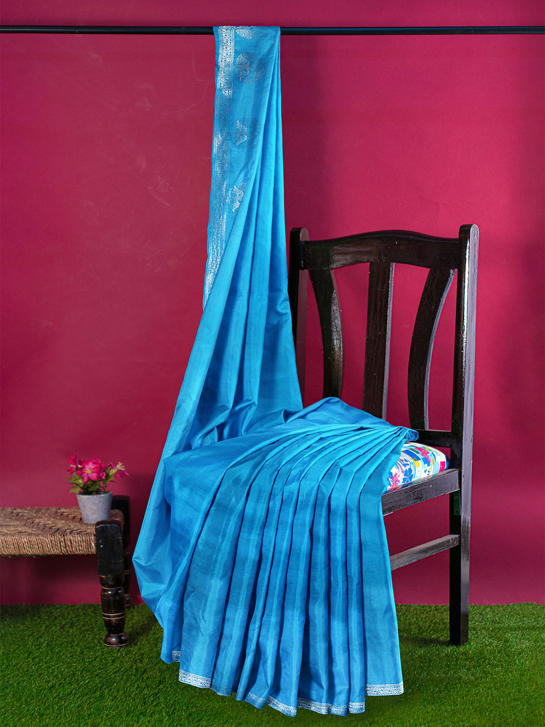 Women Blue Art Silk Printed Saree ASS92