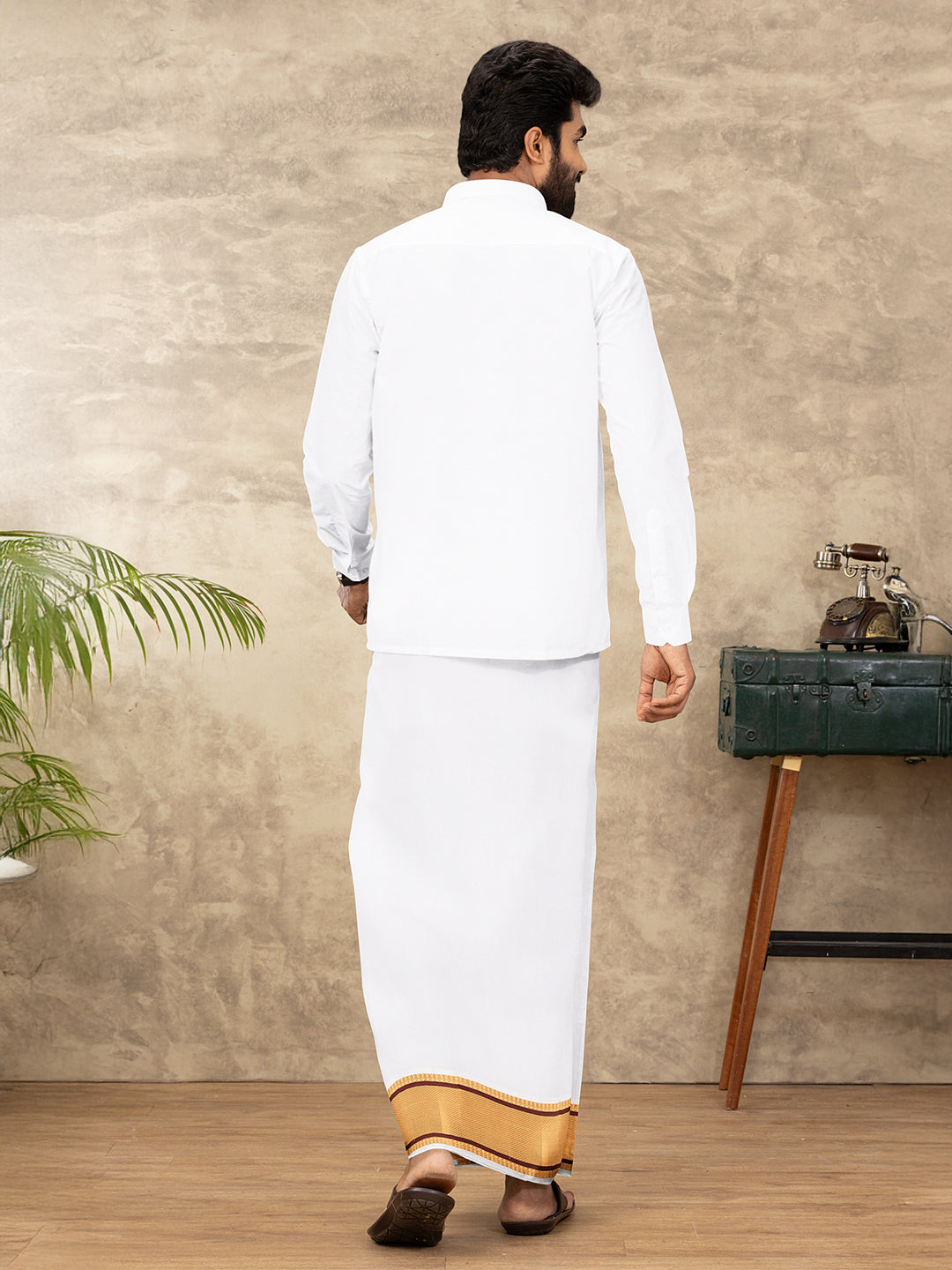 Men 100% Cotton Single Layer White Dhoti with Fancy Jari Border Golden Award