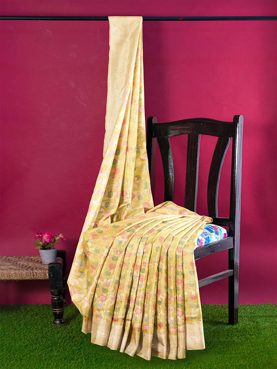 Women Yellow Art Silk Printed Saree ASS82