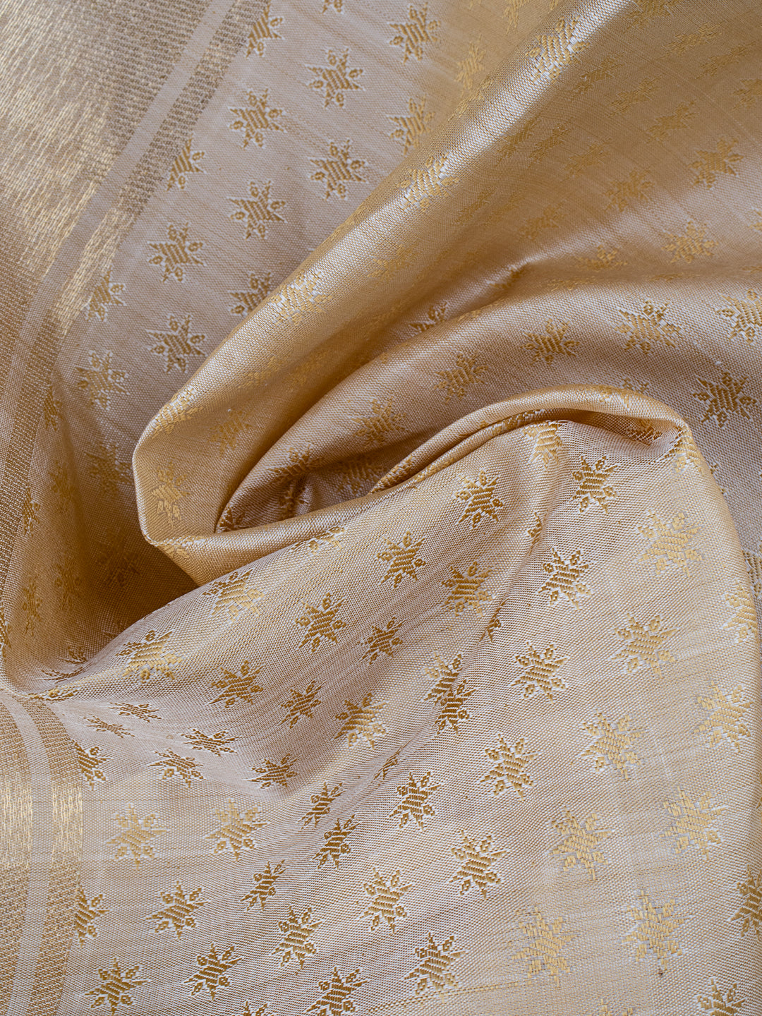 Men 100% Pure Silk 4"  Jari Gold Border Amirtham