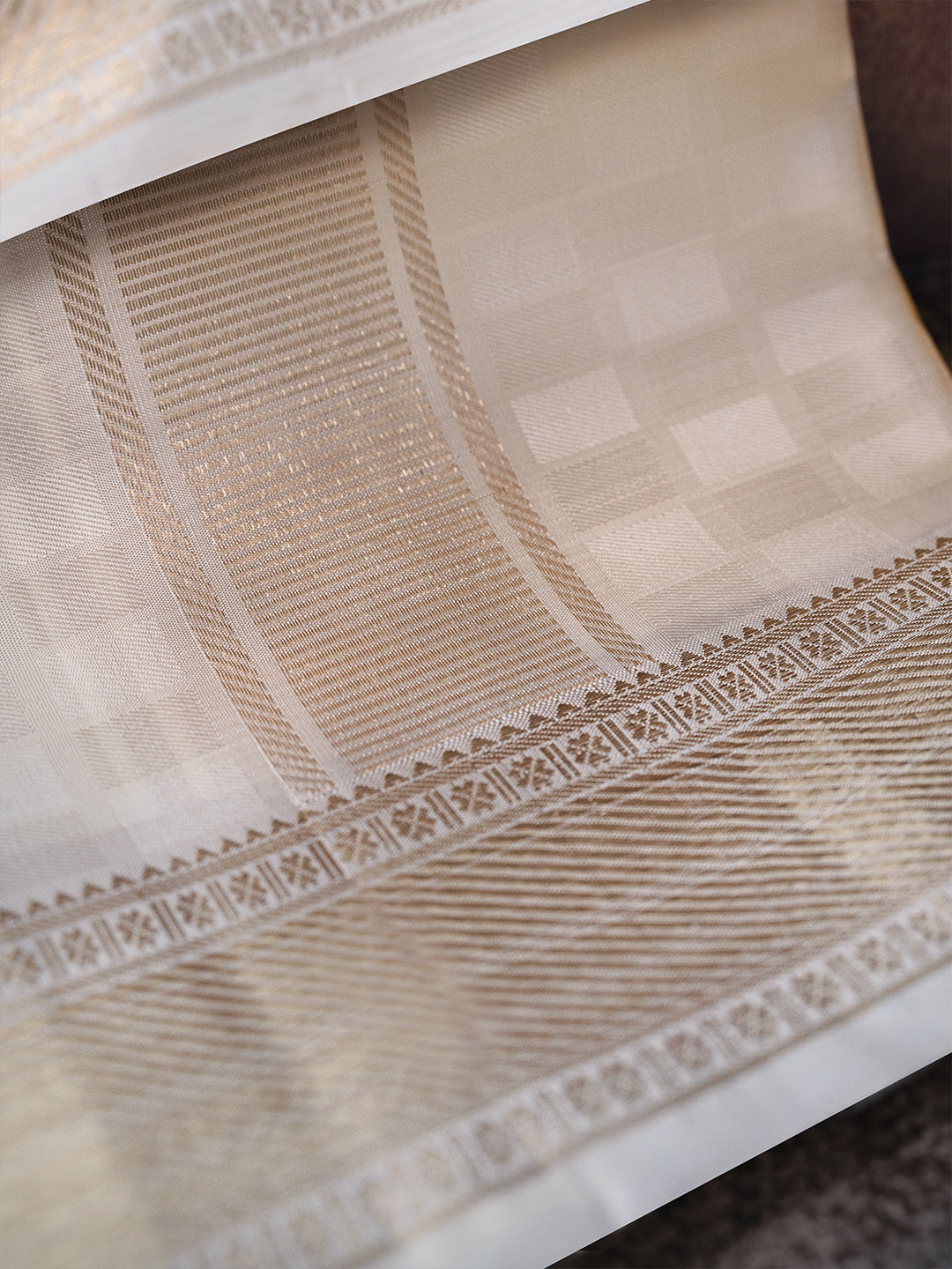 Pure Silk Cream Jangla Design Weaving Dhoti with 3" Gold Jari Border – Kalasam