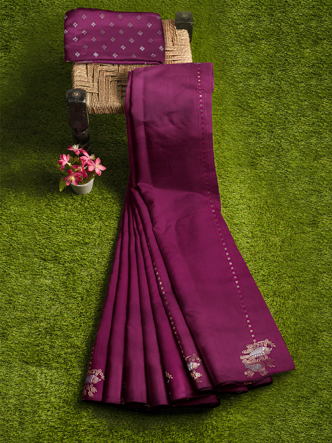 Women Majenta Semi Silk Saree SS349