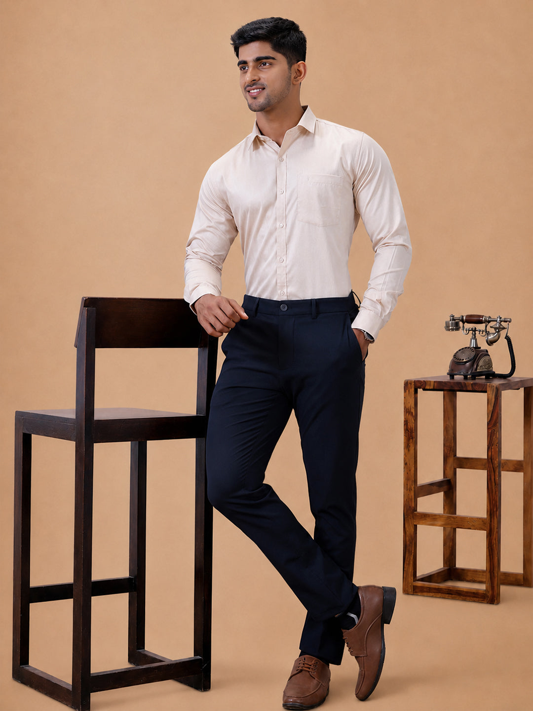 Cotton Rich LT Beige Sandal Regular Fit Shirt T61 AKT1
