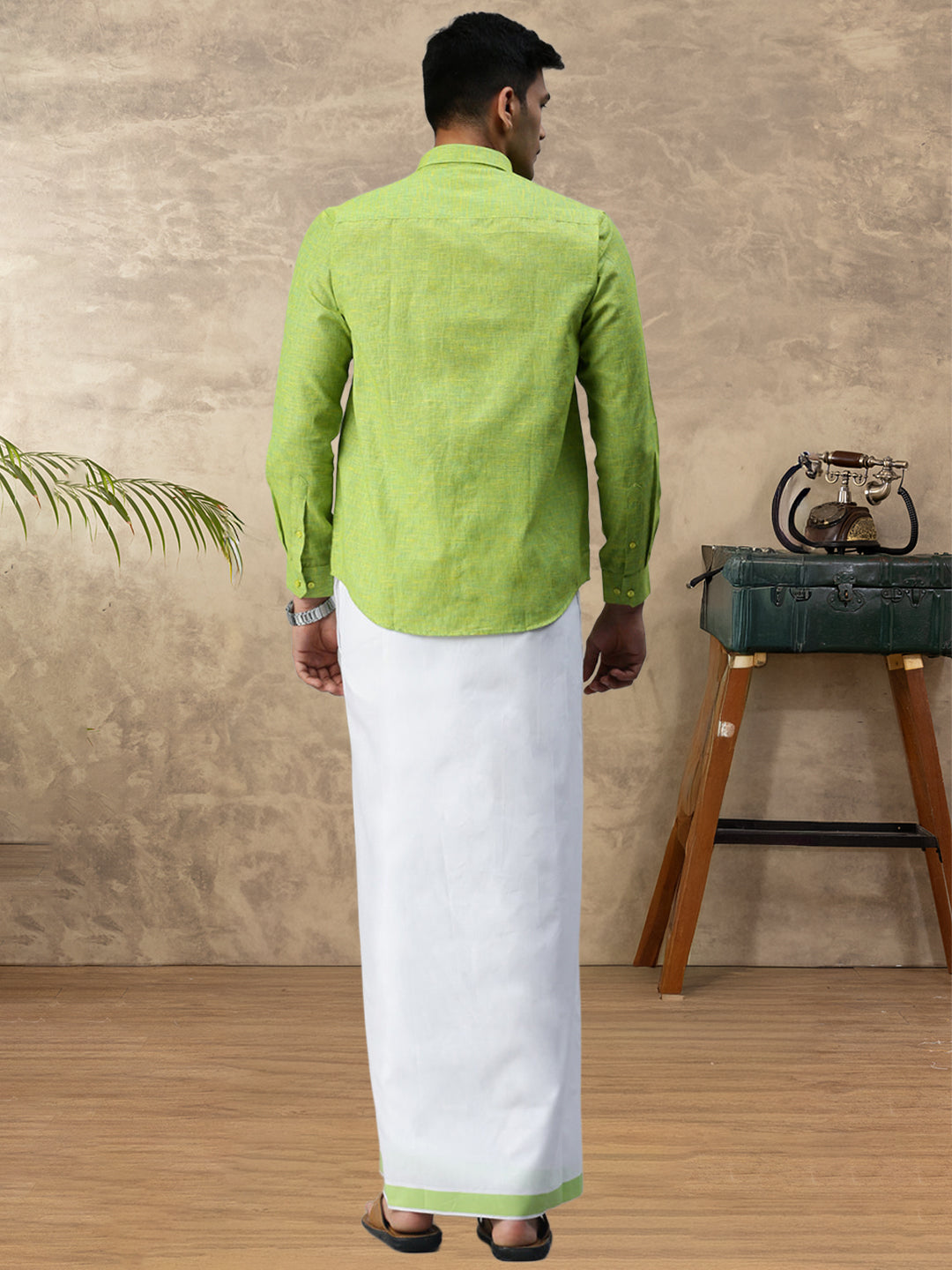 Mens Vetti Vaaram Matching Border Dhoti & Shirt Combo Parrot Green