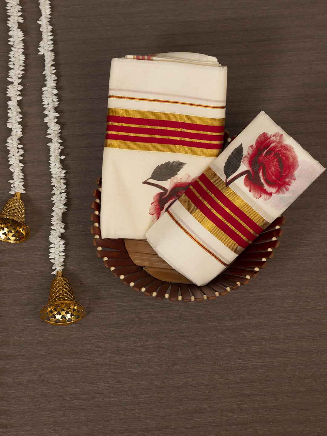 Women Kerala Single Set Mundu Saree Cream with Red KS173