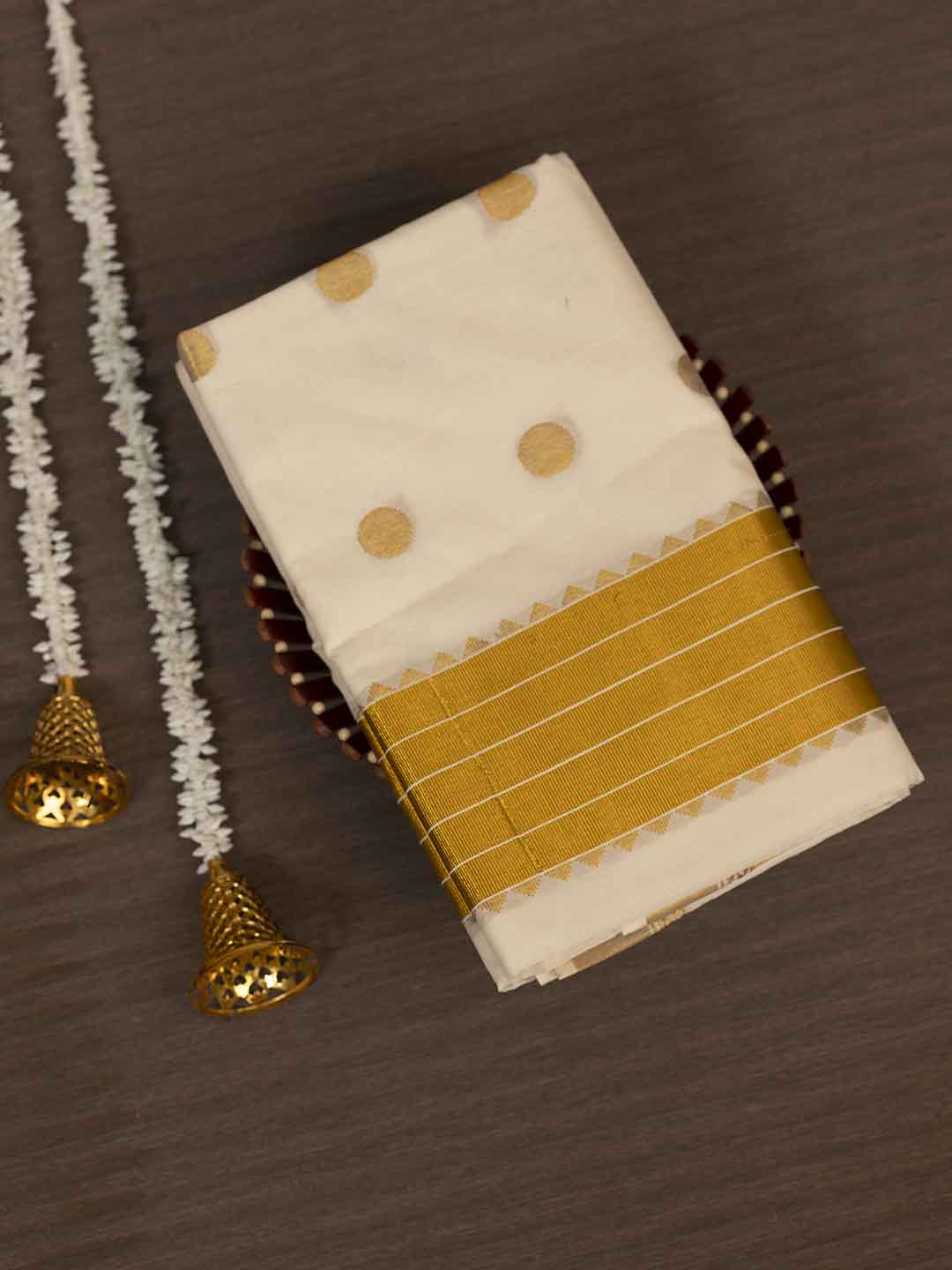 Women Kerala Cream Traditional Fancy Gold Printed Saree KS203
