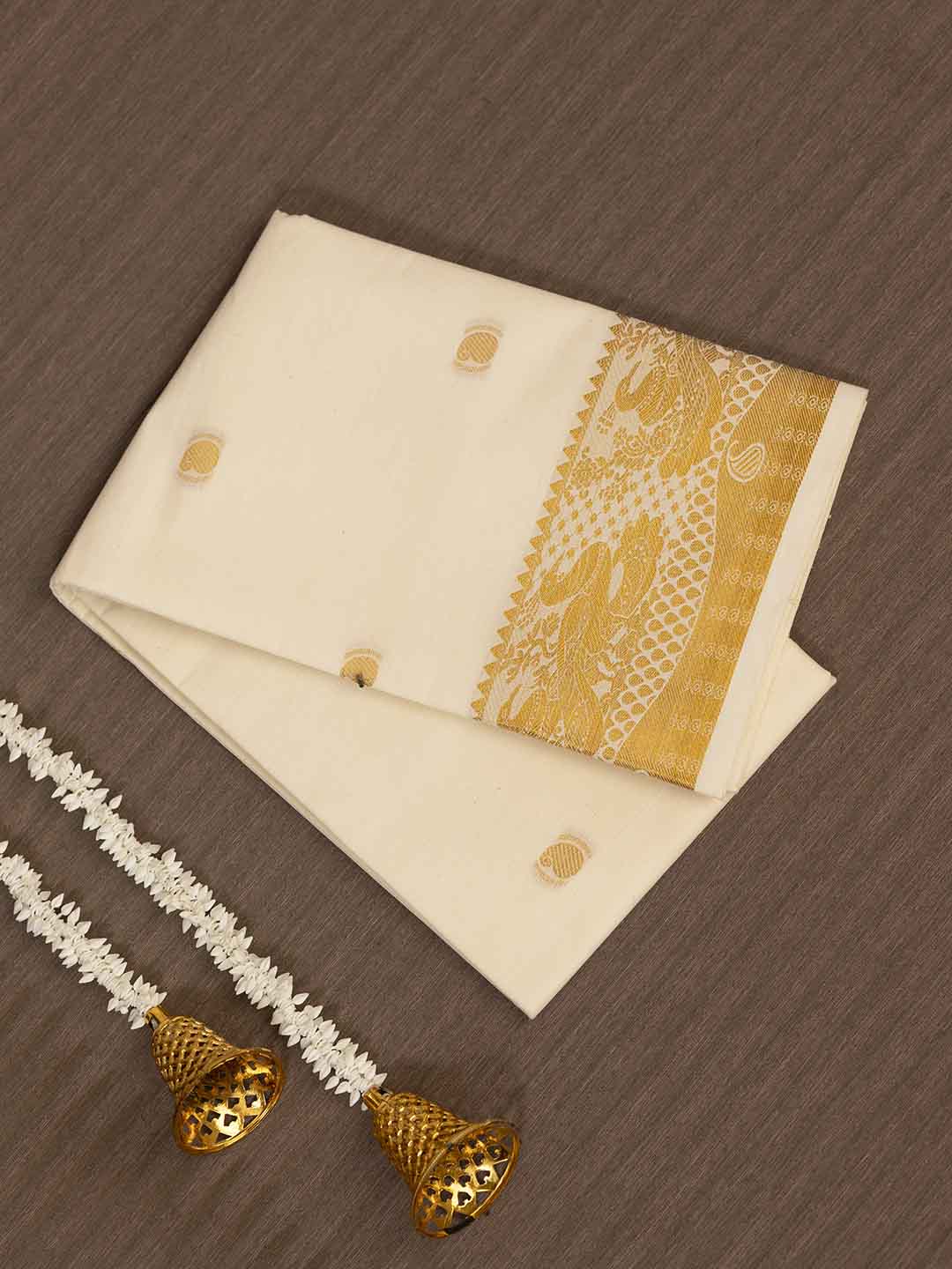 Women Kerala Traditional Cream Cotton Dress Material DM315