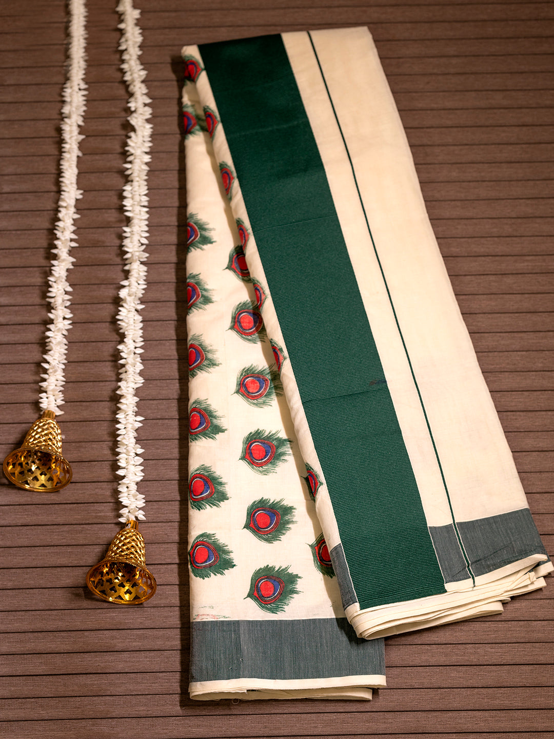 Women Kerala Traditional Fancy Printed Saree Cream KS200