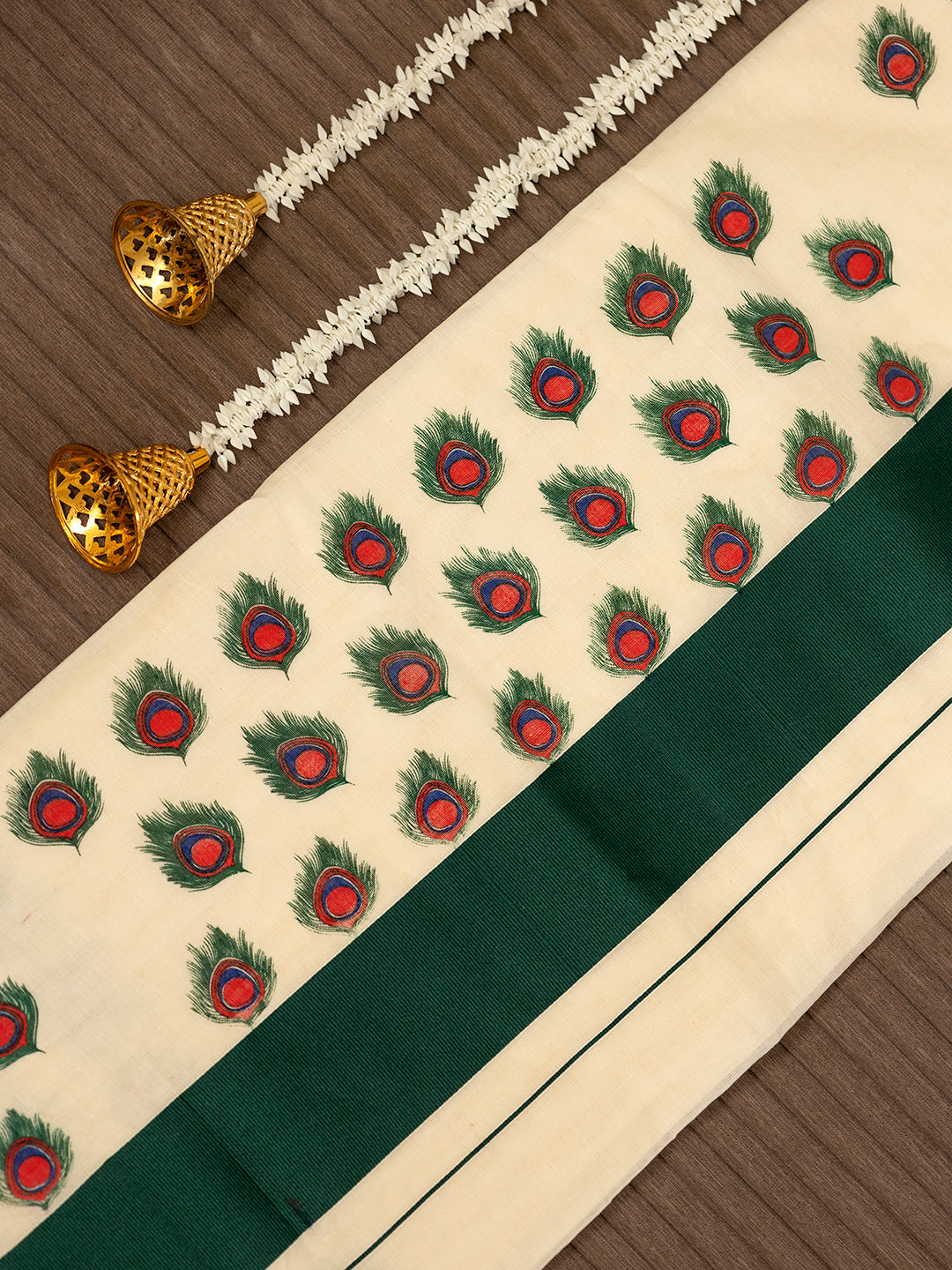 Women Kerala Traditional Fancy Printed Saree Cream KS200