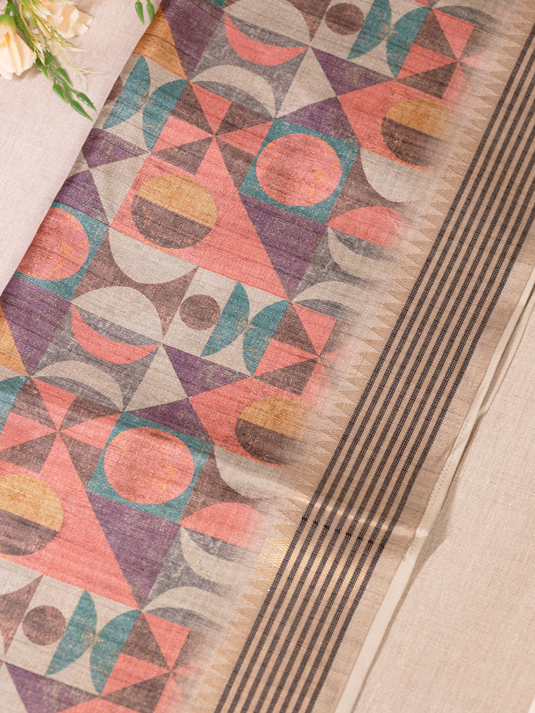 Women Multi Colour Tissue Printed Saree TS36