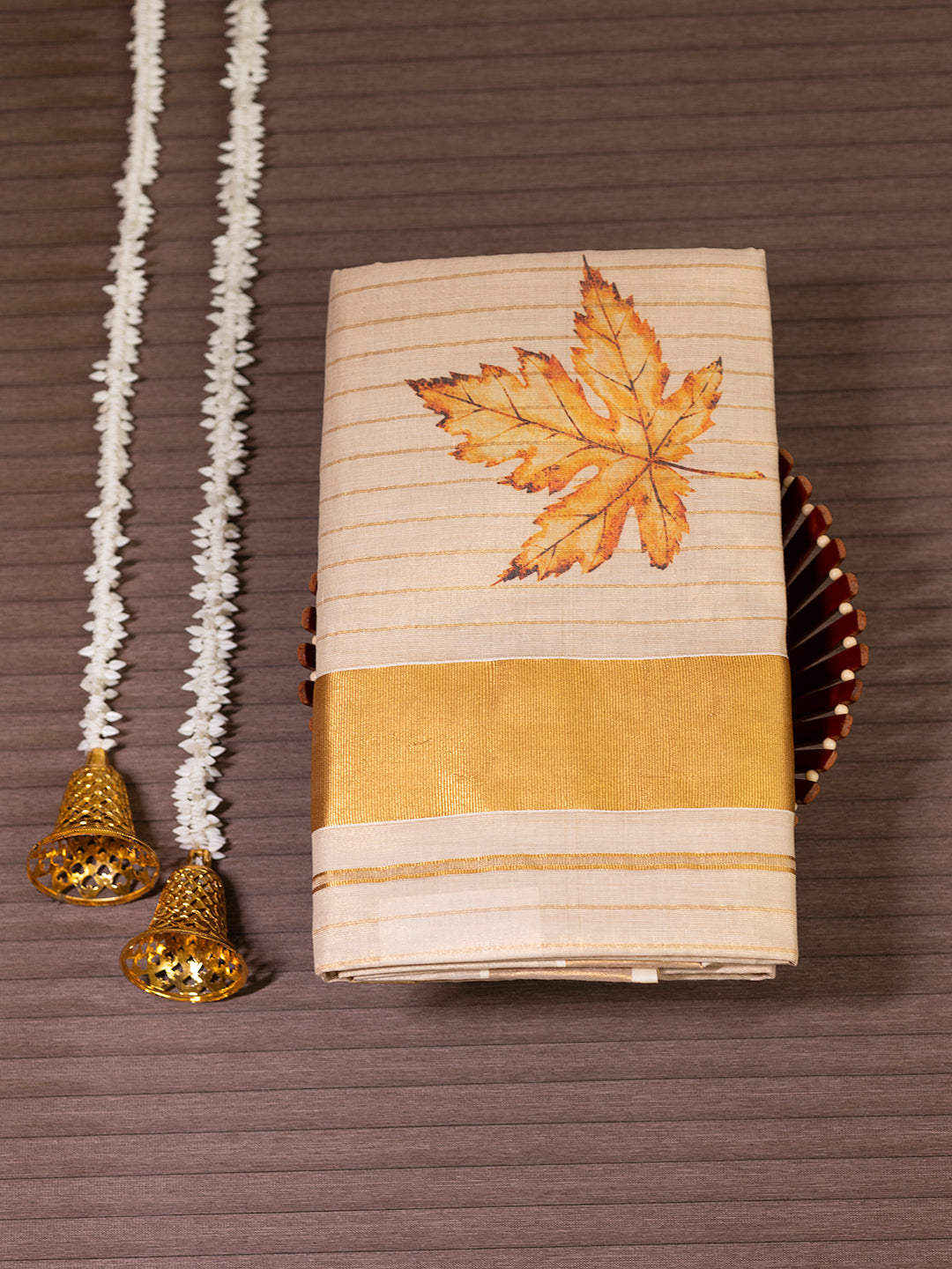 Women Kerala Tissue Gold Stripes with Leaf Design Saree KS179