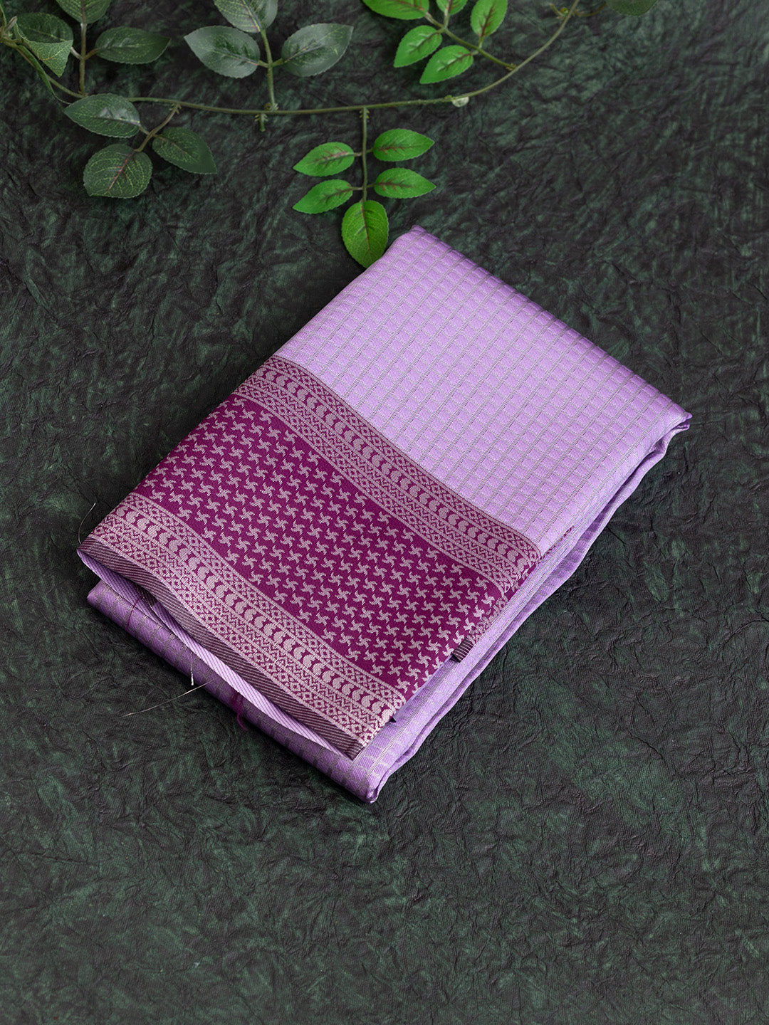 Women Lavender Art Silk Checked Jacquard Saree ASS40