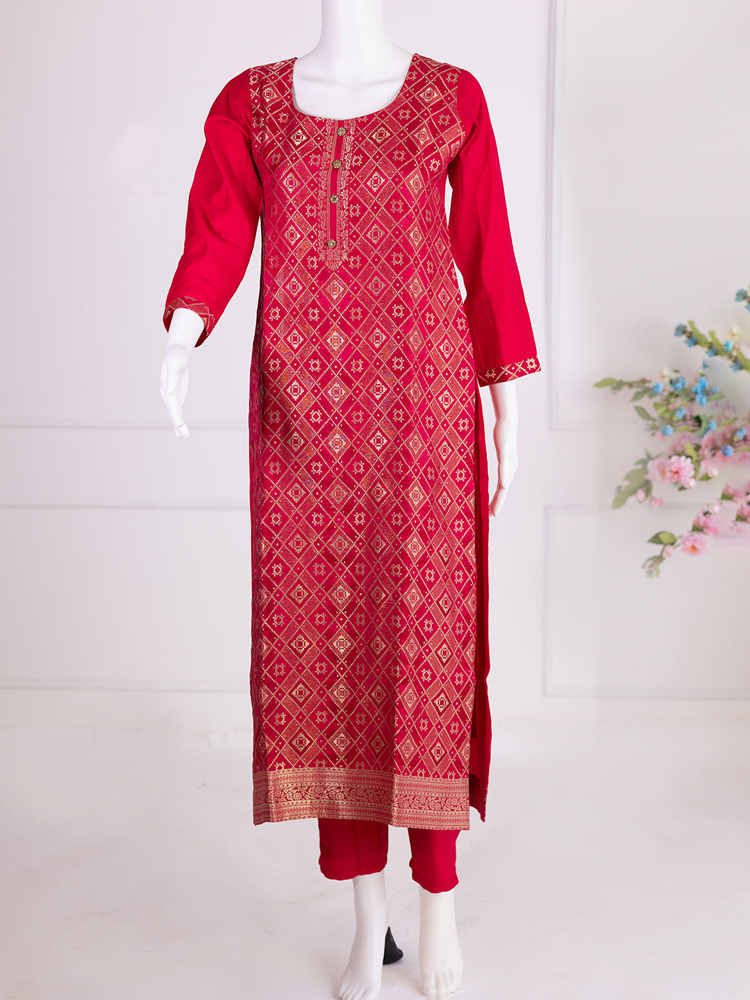 Women Silky Crush Embroidered Kurti Set Red EKS82