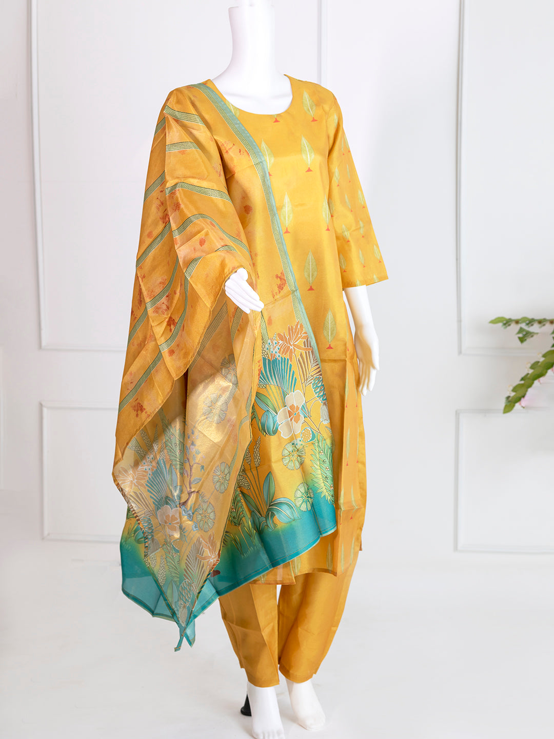 Women Mango Art Silk Printed Kurti Set EKS77