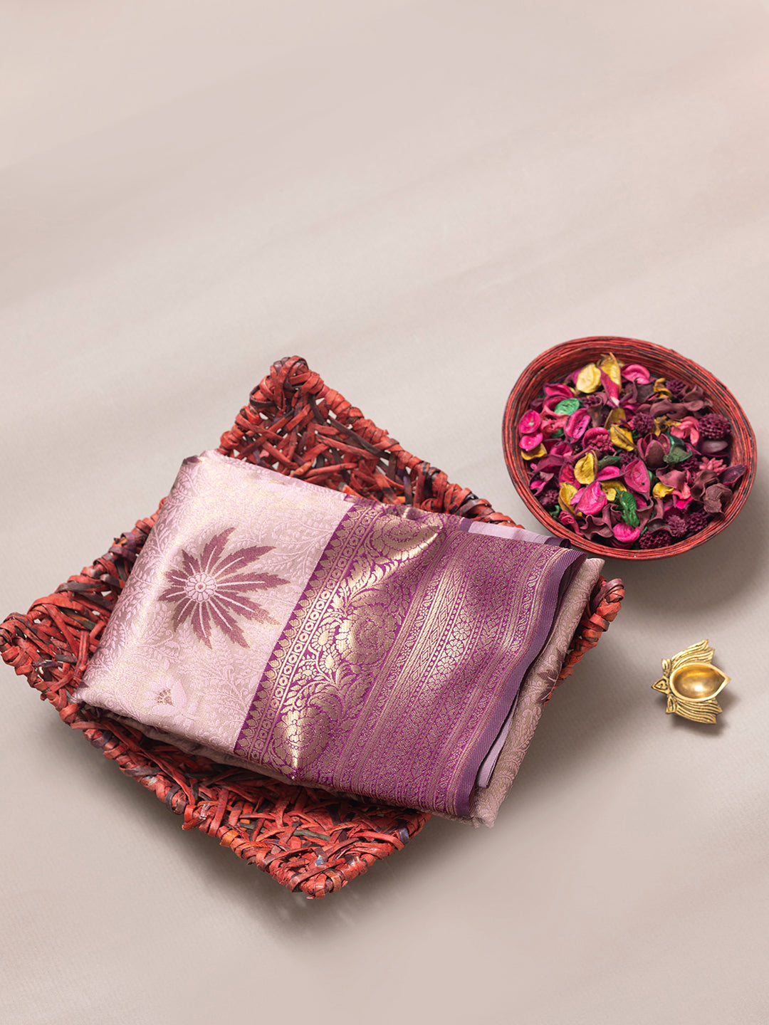 Women Light Purple Art Silk Saree ASS07