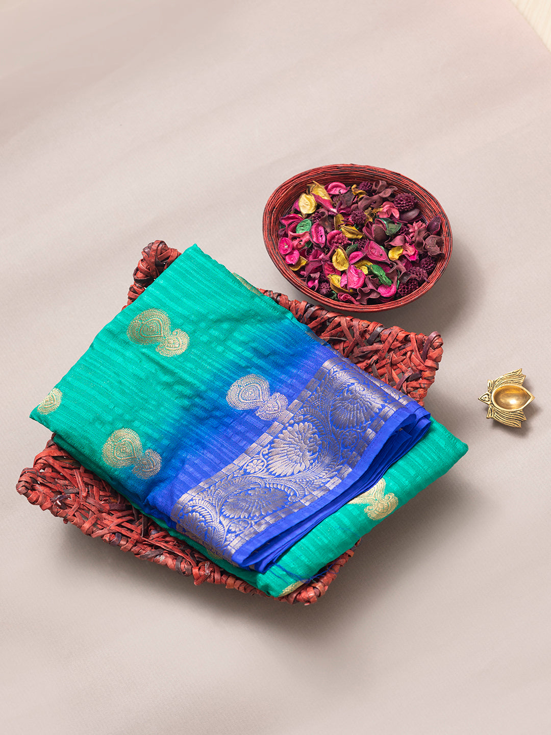 Women Green Art Silk Crepe Printed Saree ASS02