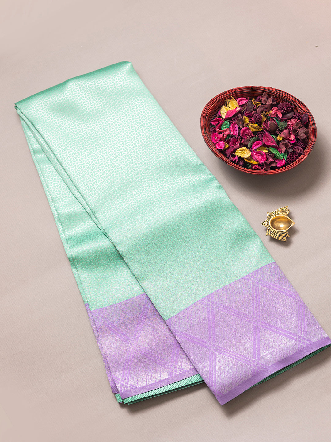 Women Green Art Silk Saree ASS06