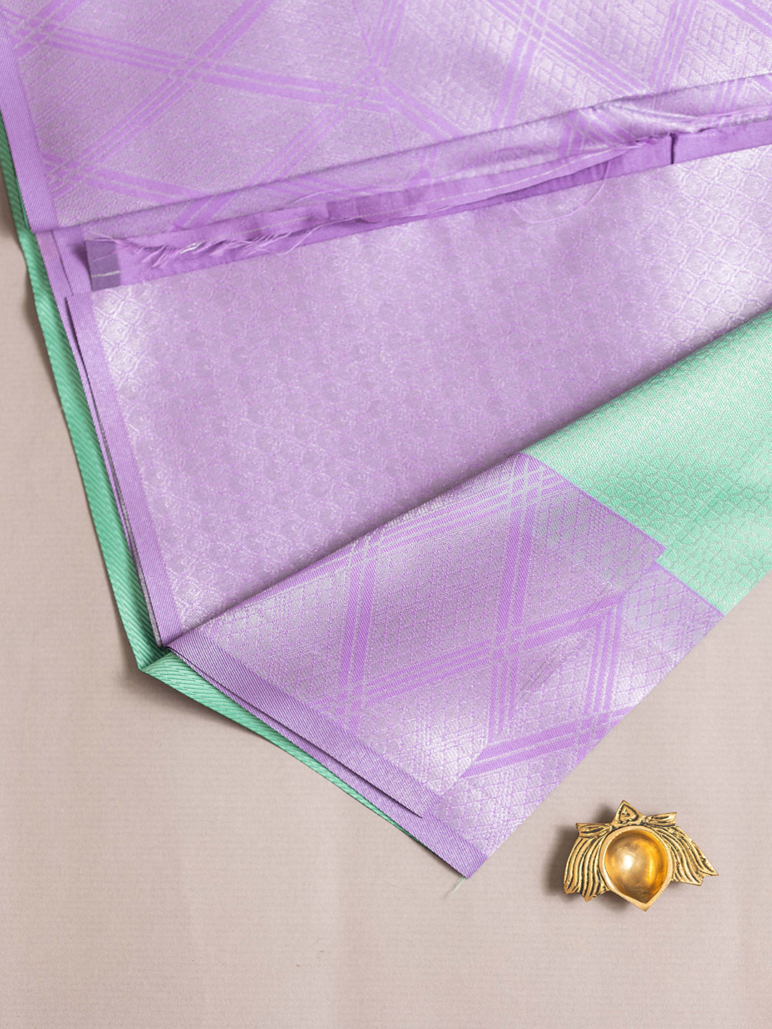 Women Green Art Silk Saree ASS06