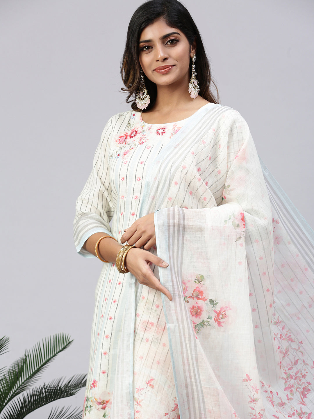 Women Cotton Embroidered Kurti Sets White EKS32