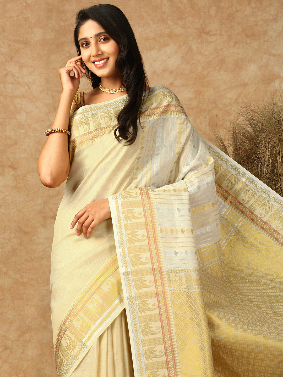 Kerala Cream Saree with Gold Jari Border KS134