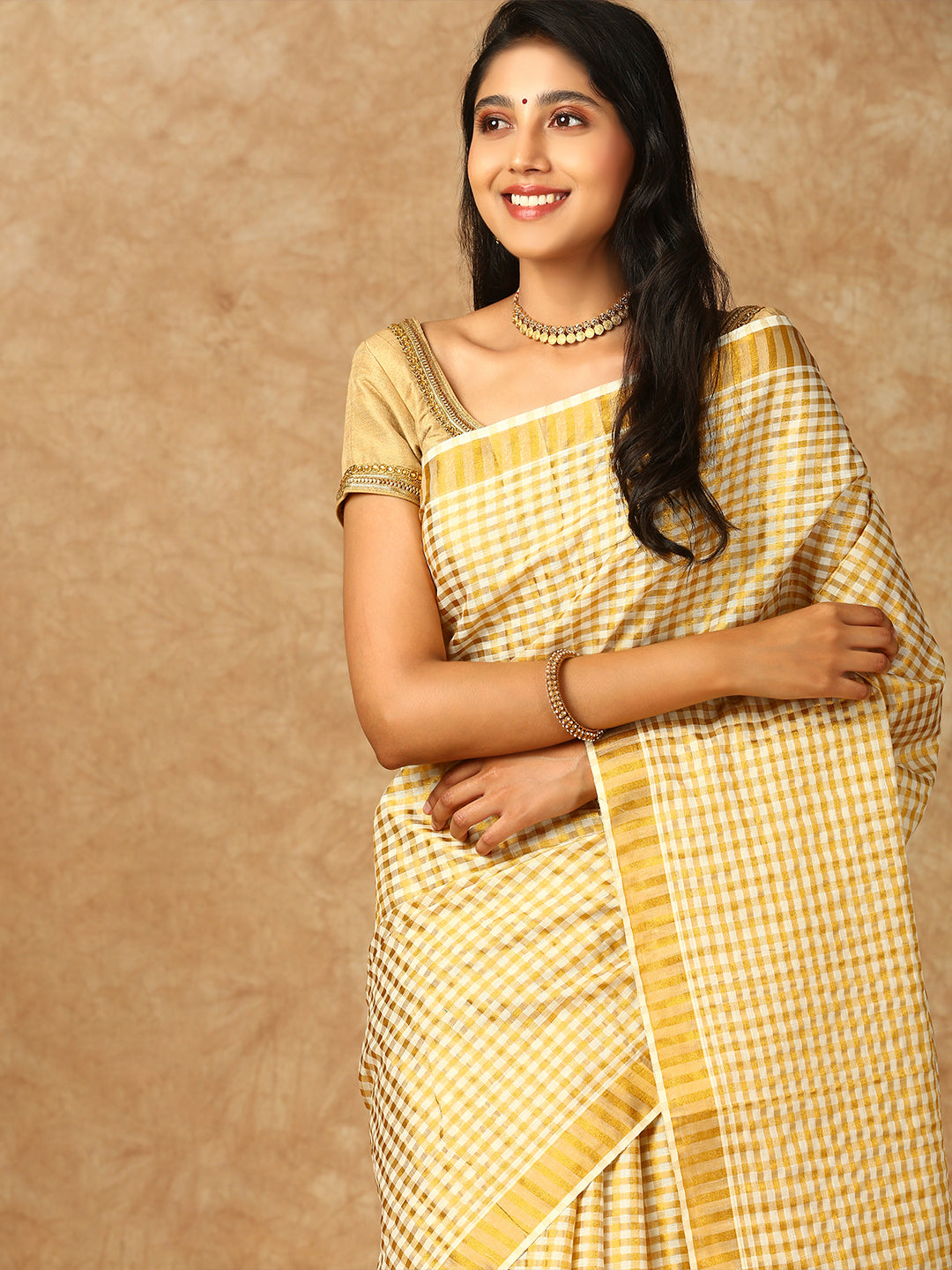 Women Kerala Cream Checked Saree with Gold Jari Border KS141