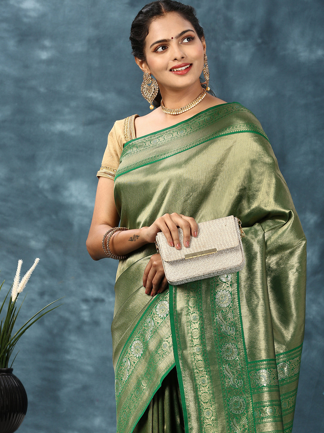 Women Semi Silk Saree Green SS189